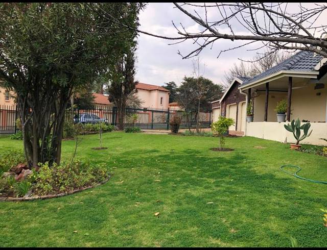 4 BEDROOM PROPERTY TO RENT IN BIRCH ACRES